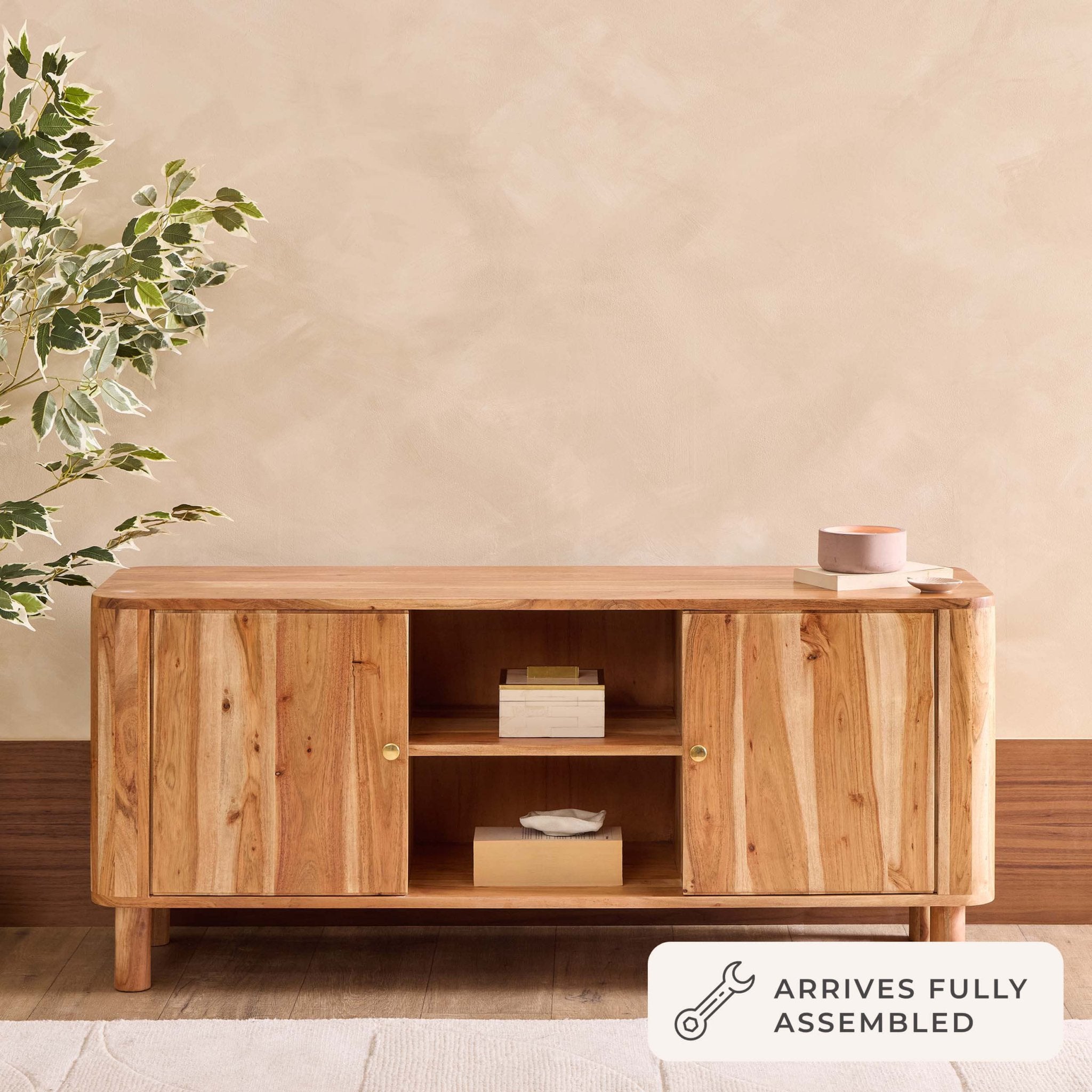 Meuble TV en bois d'acacia naturel organique avec étagères ouvertes pour téléviseurs jusqu'à 50 pouces pour salon