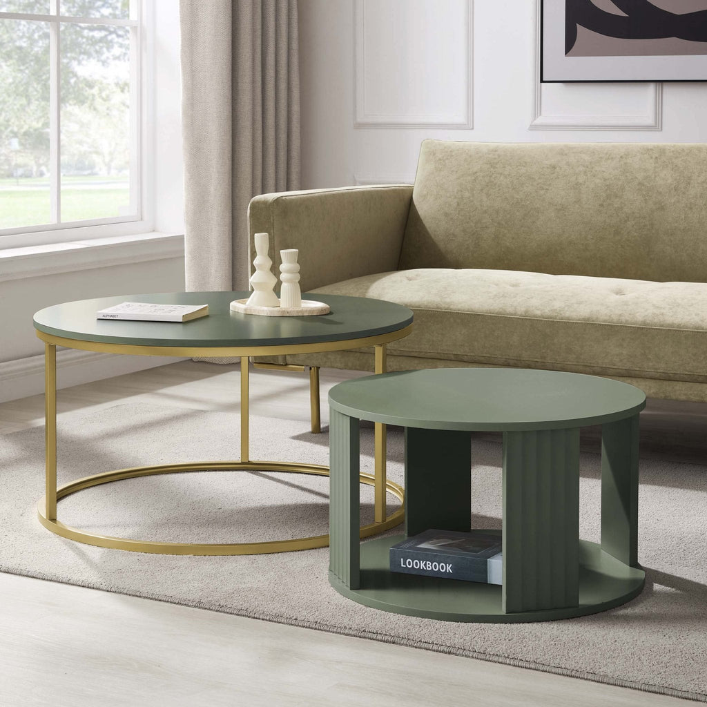 Table basse peinte vétiver moderne avec accents dorés pour le salon