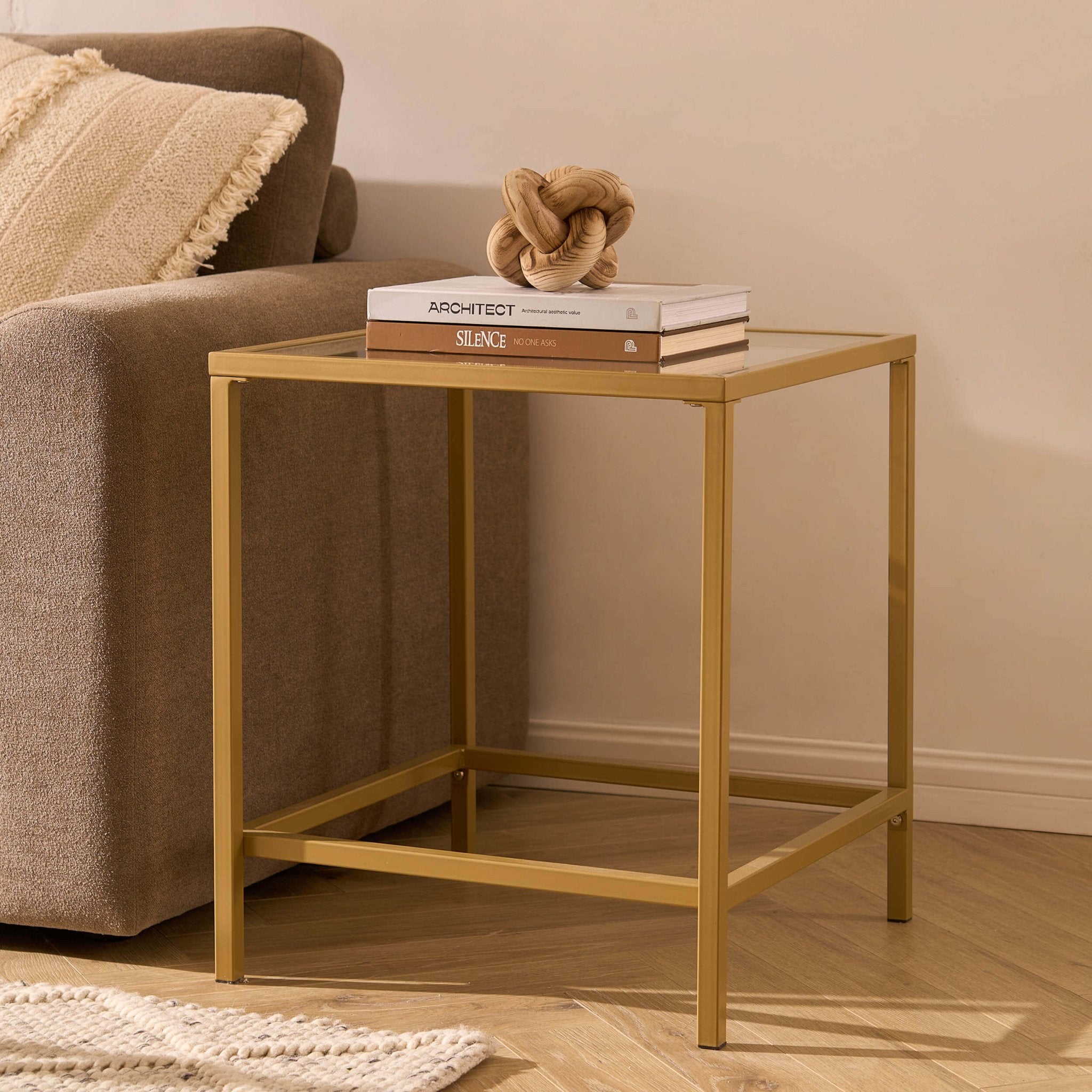 Table d'appoint de luxe en verre et métal doré avec plateau carré pour salon