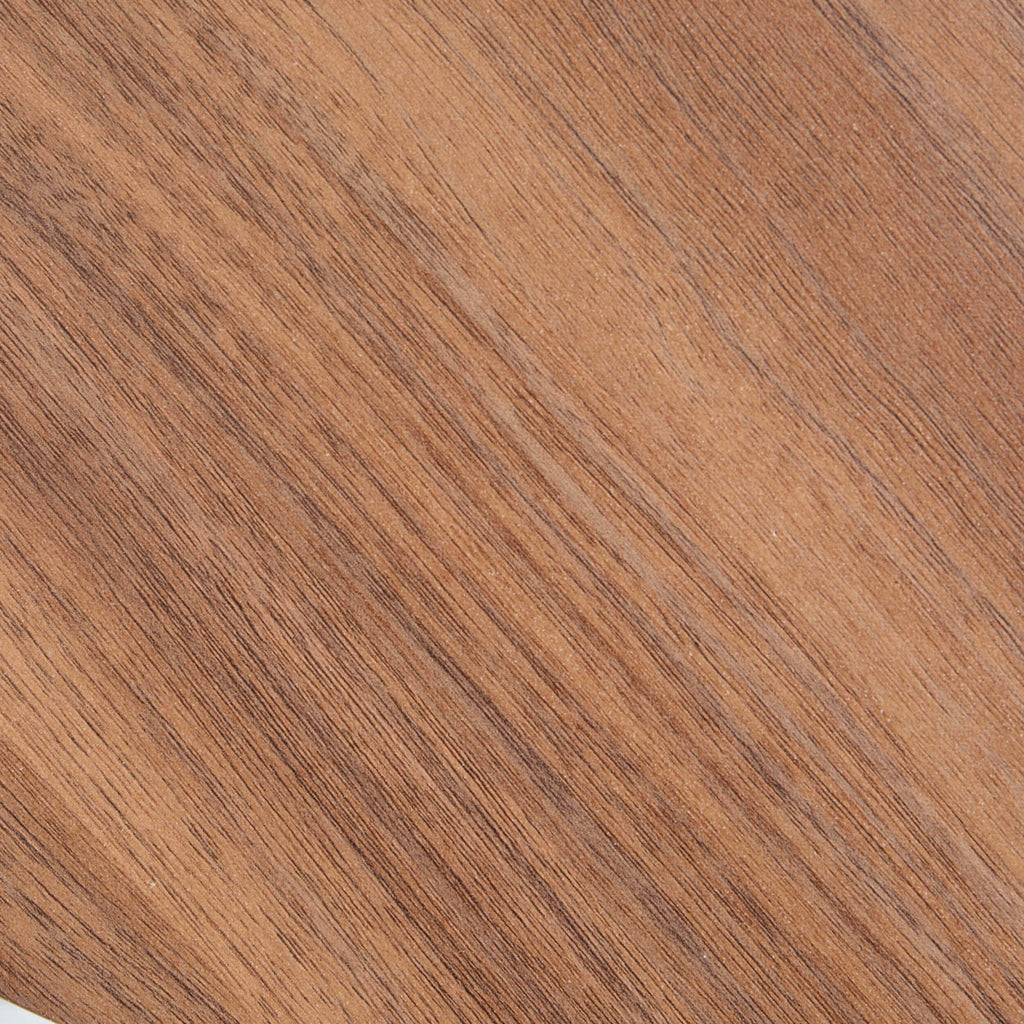 Table d'appoint scandinave en bois clair avec plateau rond pour salon