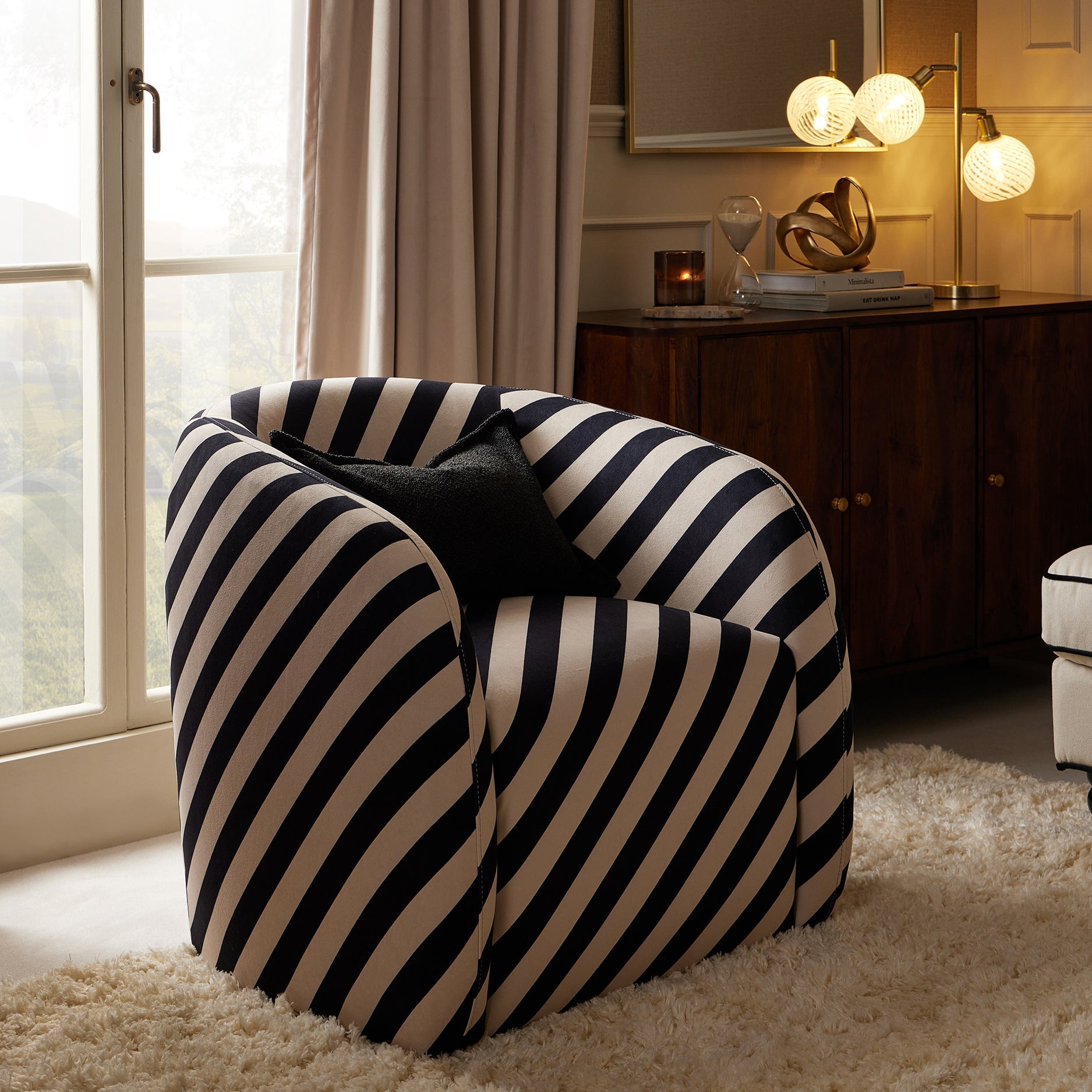 Fauteuil d'appoint tissé Classic Mono Stripe avec motif intemporel pour le salon
