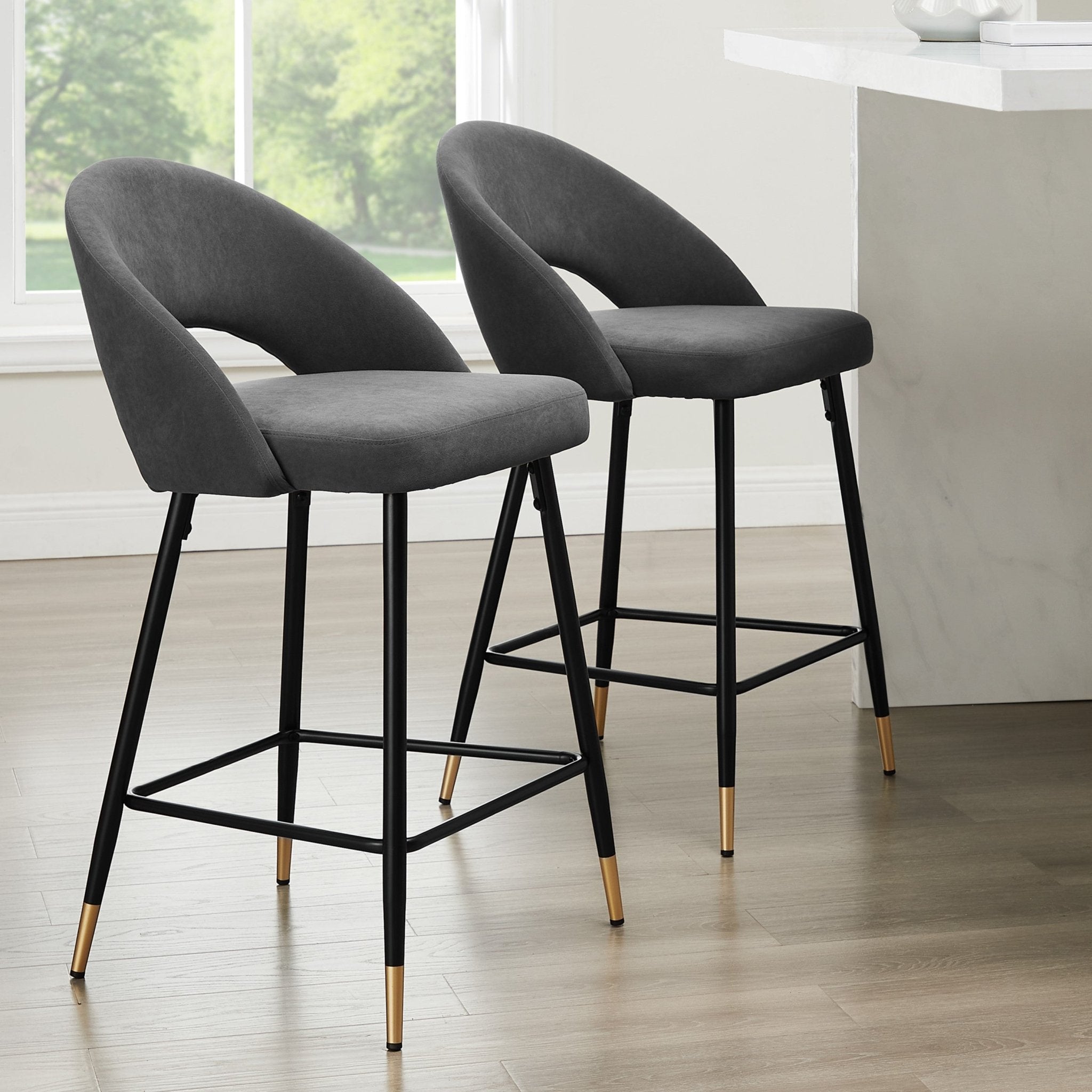 Tabouret de bar Luxe en velours mat gris avec dossier demi-lune pour cuisine