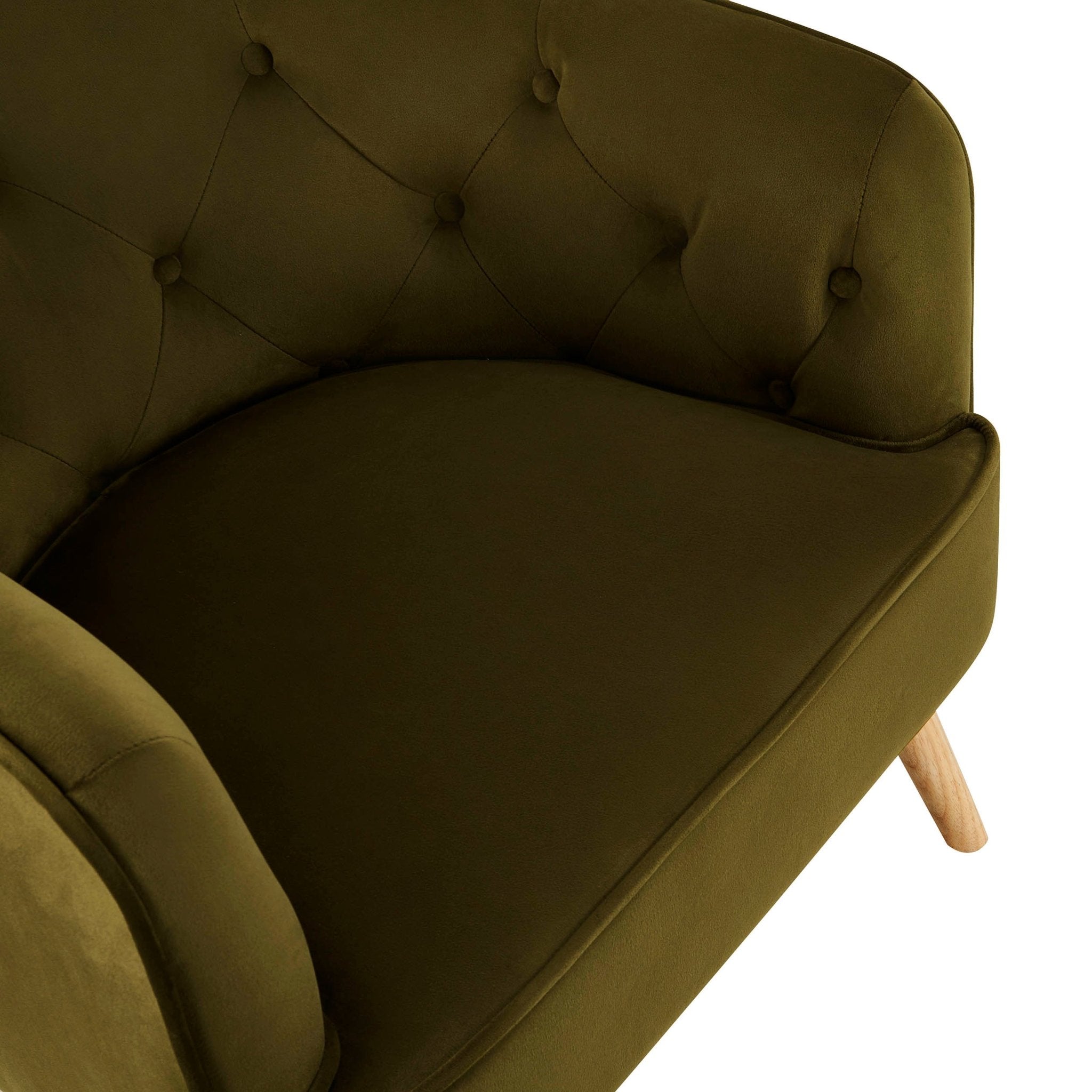 Fauteuil d'appoint rétro en lin vert riche avec cadre classique pour salon