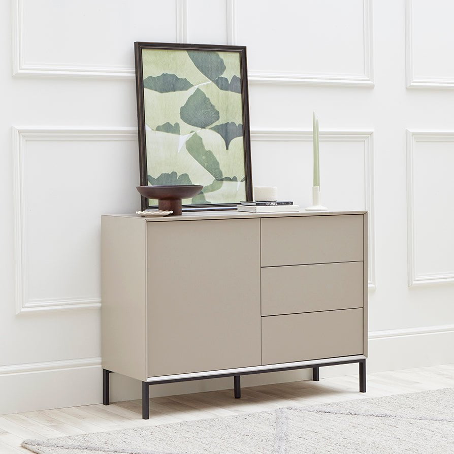 Buffet bas taupe contemporain avec tiroirs pour salon