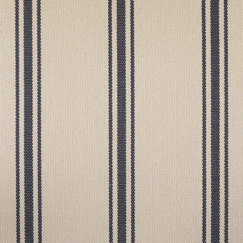 Fauteuil d'appoint en tissu rayé bleu côtier au design décontracté pour le salon