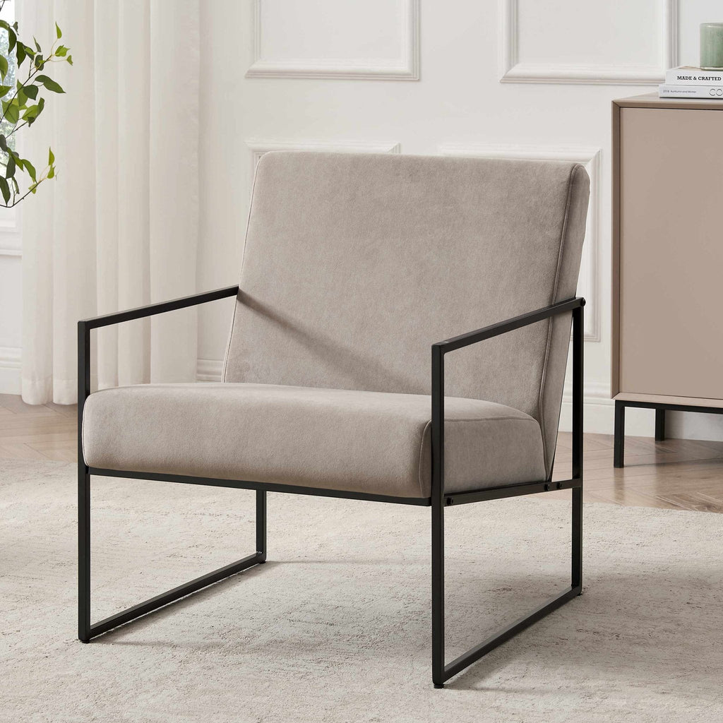 Fauteuil d'appoint moderne en tissu taupe avec design peu encombrant pour salon