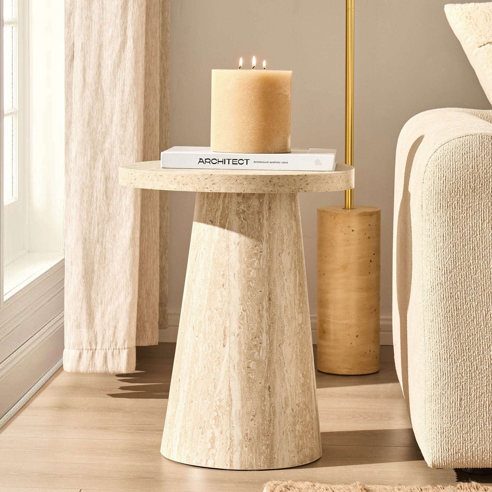 Table d'appoint contemporaine effet marbre et pierre avec design géométrique pour salon