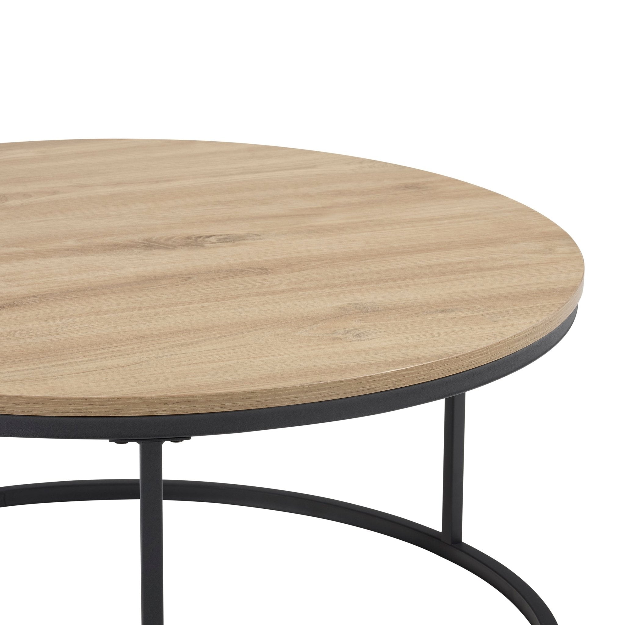 Table basse moderne effet bois naturel avec pieds en métal noir pour salon